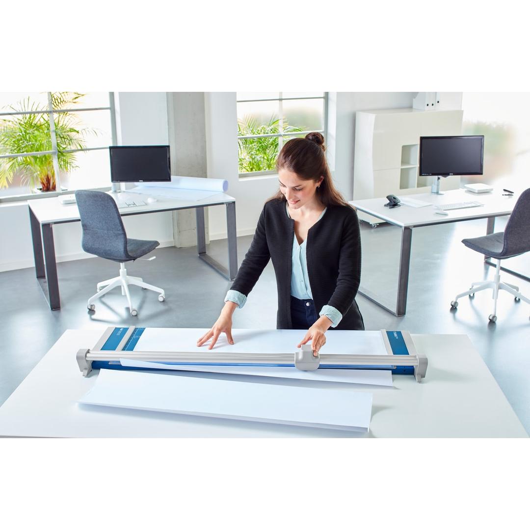 Coupeuse manuelle grand format 556 génération 3 DAHLE — Très utile pour effectuer des coupes particulièrement longues