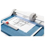 Rogneuse papier A4 à lame rotative 550 (Génération 3) DAHLE — Butée arrière réglable sur son axe pour trouver rapidement le format adéquat