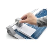 Rogneuse papier A3 à lame rotative 508 DAHLE — Mise en situation