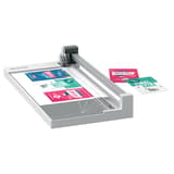 Rogneuse papier A4 à lame rotative Precision Home Office A4 LEITZ — En action bis