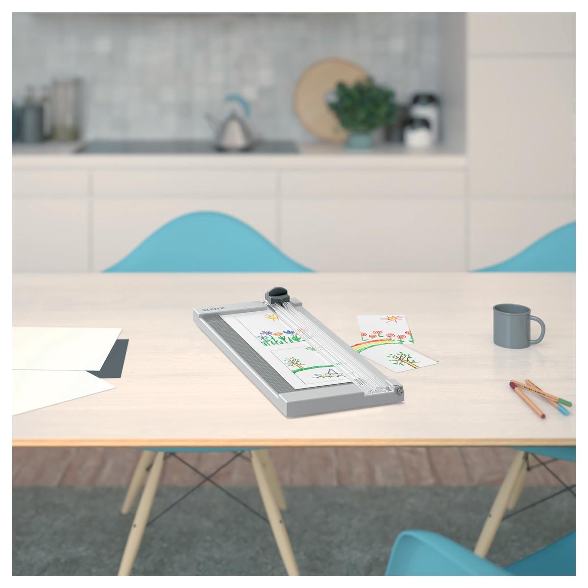 Rogneuse papier A4 à lame rotative Precision Home A4 LEITZ — Zoom environnement